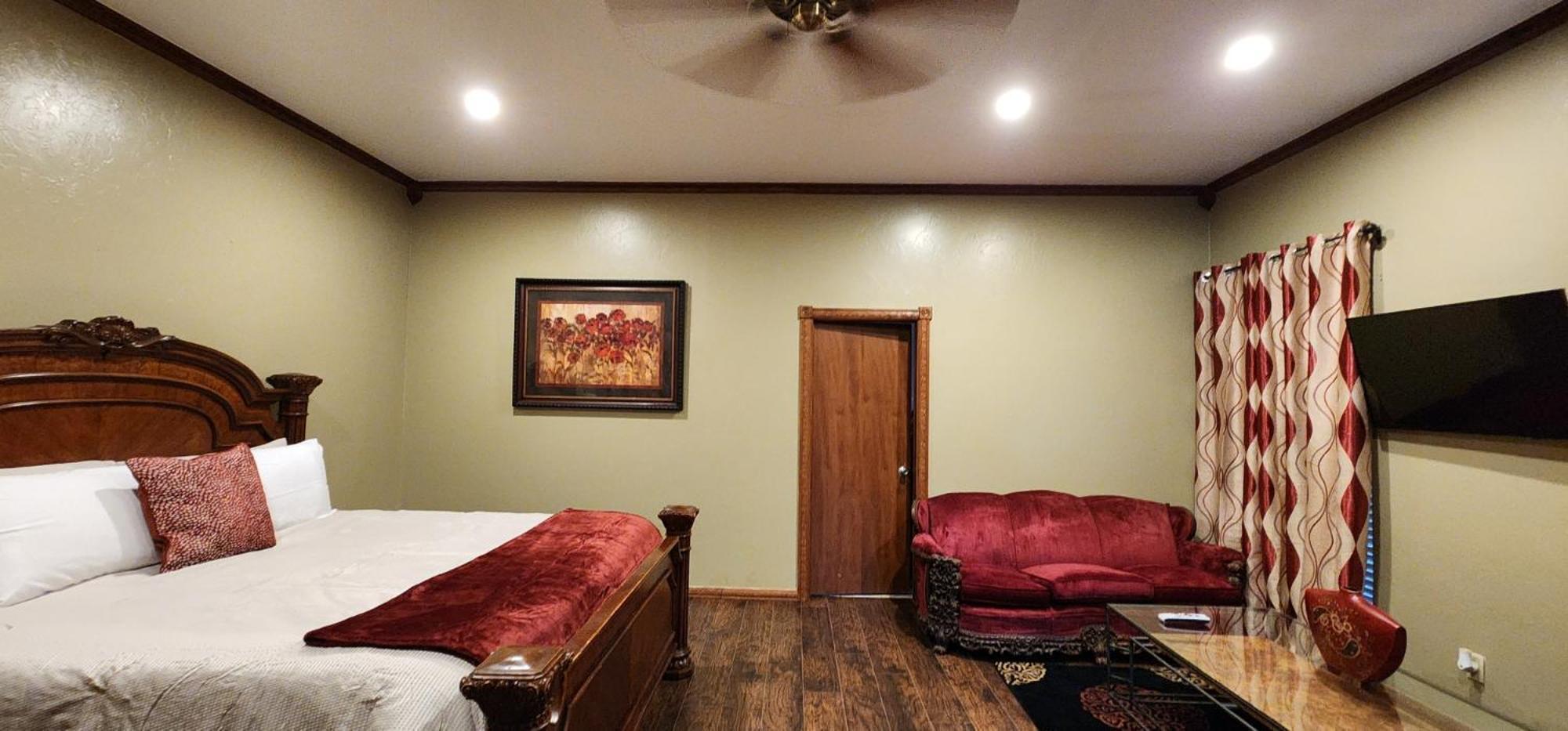 The Whispering Pines Inn นอร์แมน ภายนอก รูปภาพ