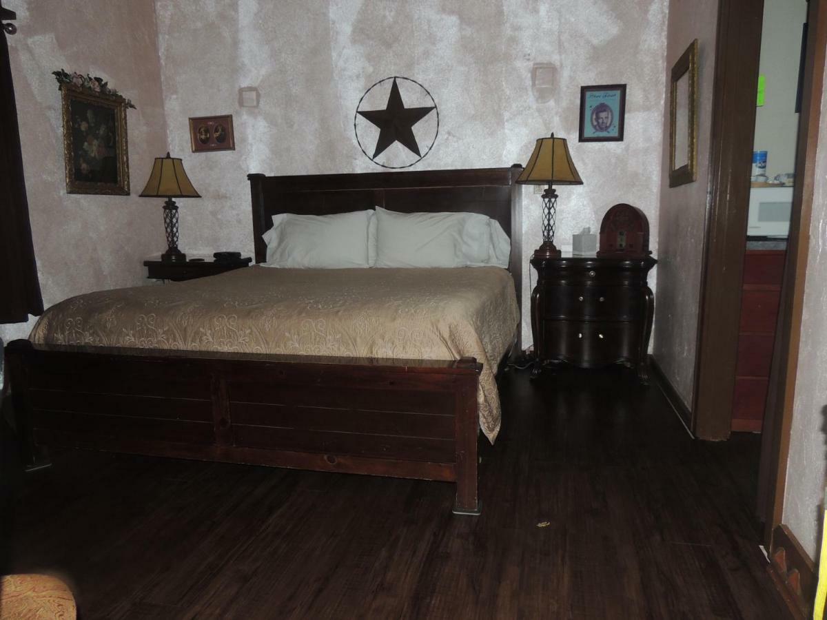 The Whispering Pines Inn นอร์แมน ภายนอก รูปภาพ